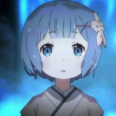 女子亲宝宝脚丫嘴唇肿成香肠